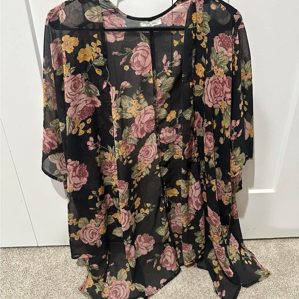Maurice’s one size kimono